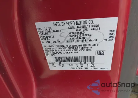 2005 Ford Escape Xlt z USA, uszkodzony, nr VIN 1FMYU93105KB94441